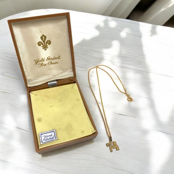 Vintage "74" Pendant Necklace 16"L Gold Tone Finish In Original Presentation Box - Picture 2 of 7